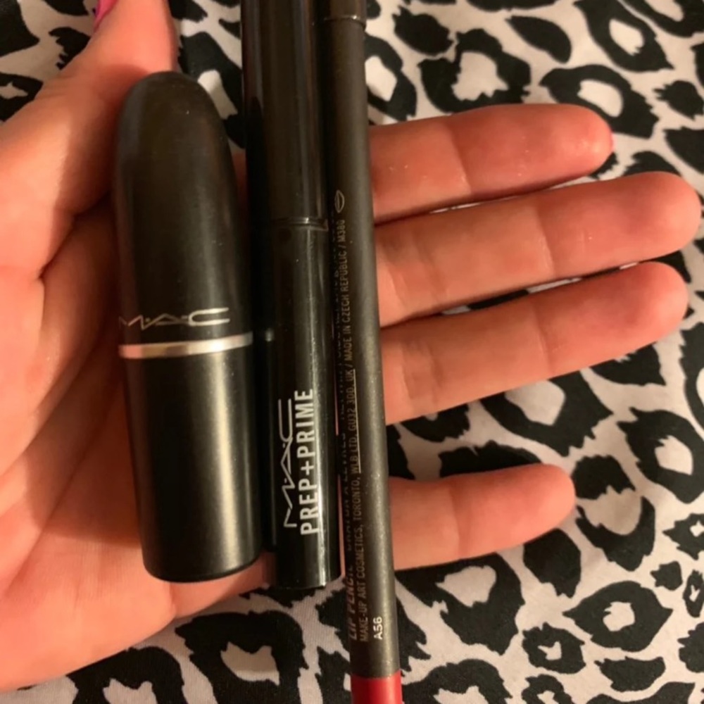 Mac lipstick kit